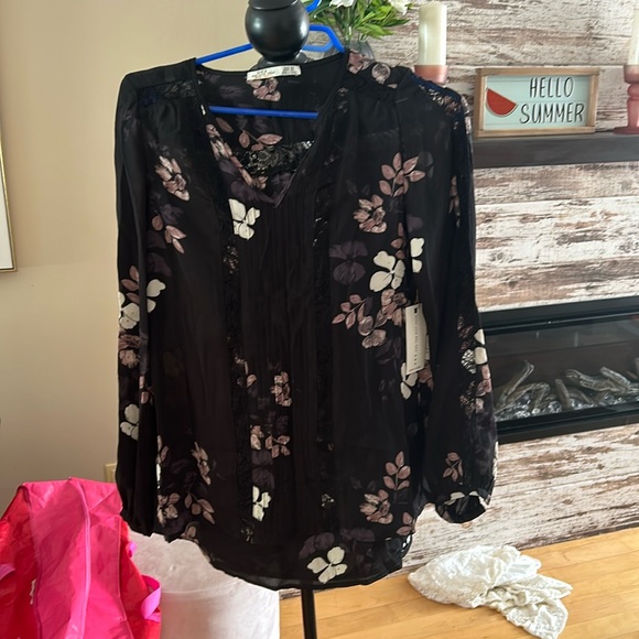 Dex the suit shop - Picture 1 of 4